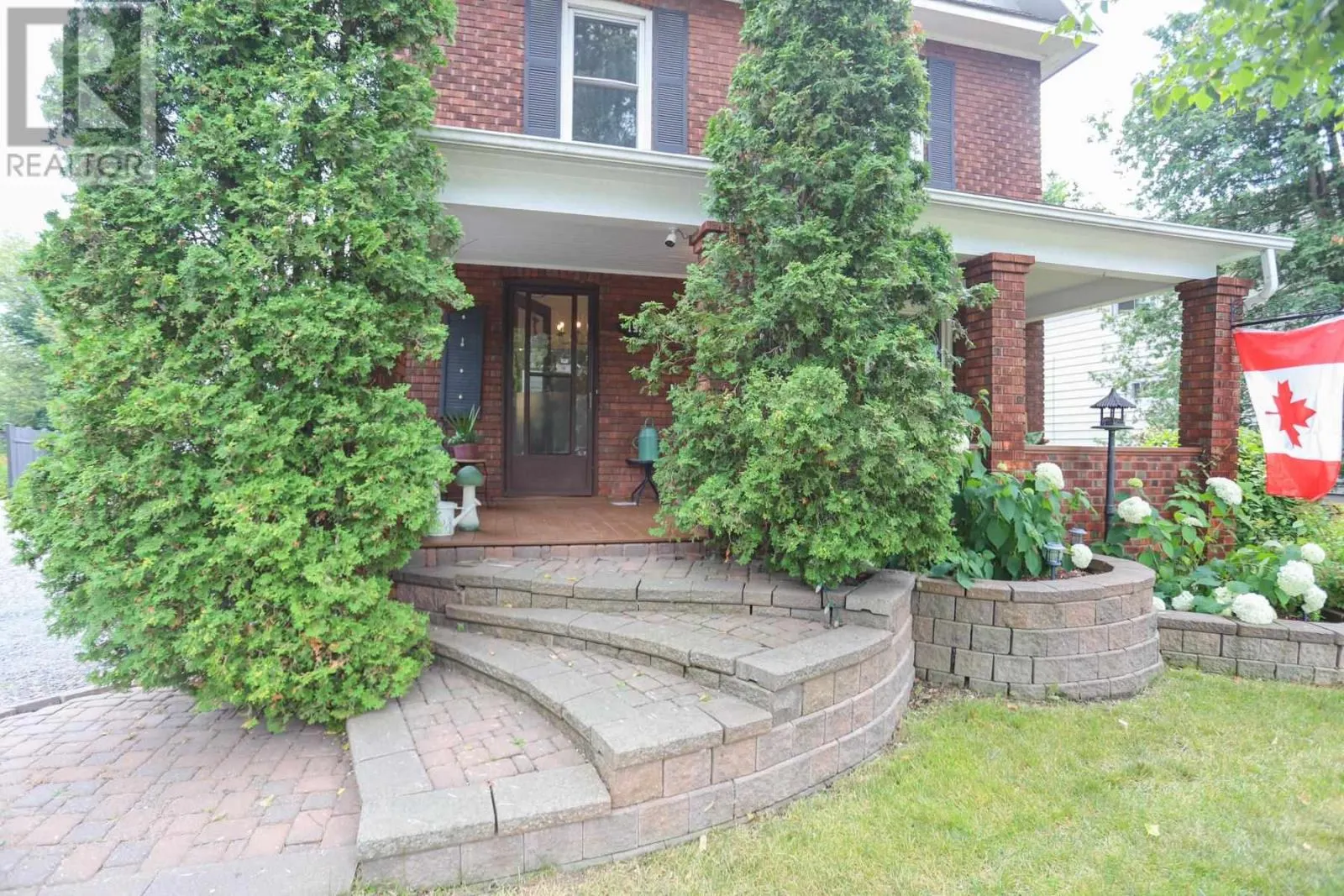 192 Simpson ST