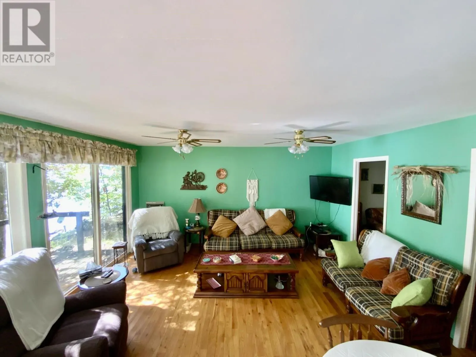 1307 Mission RD