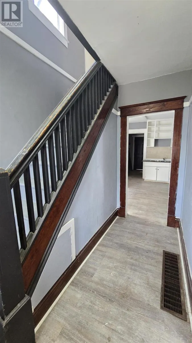 33 Pardee AVE