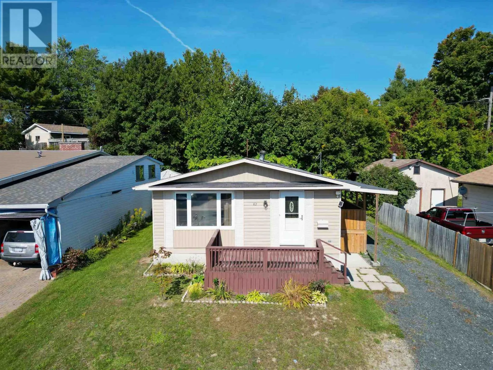 62 Dieppe AVE