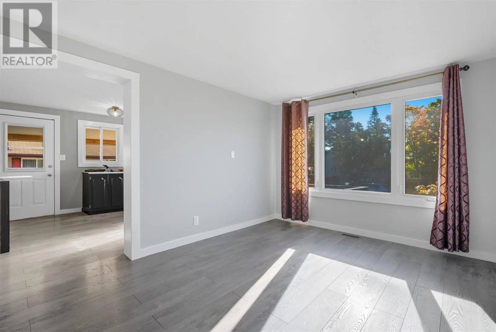 62 Dieppe AVE