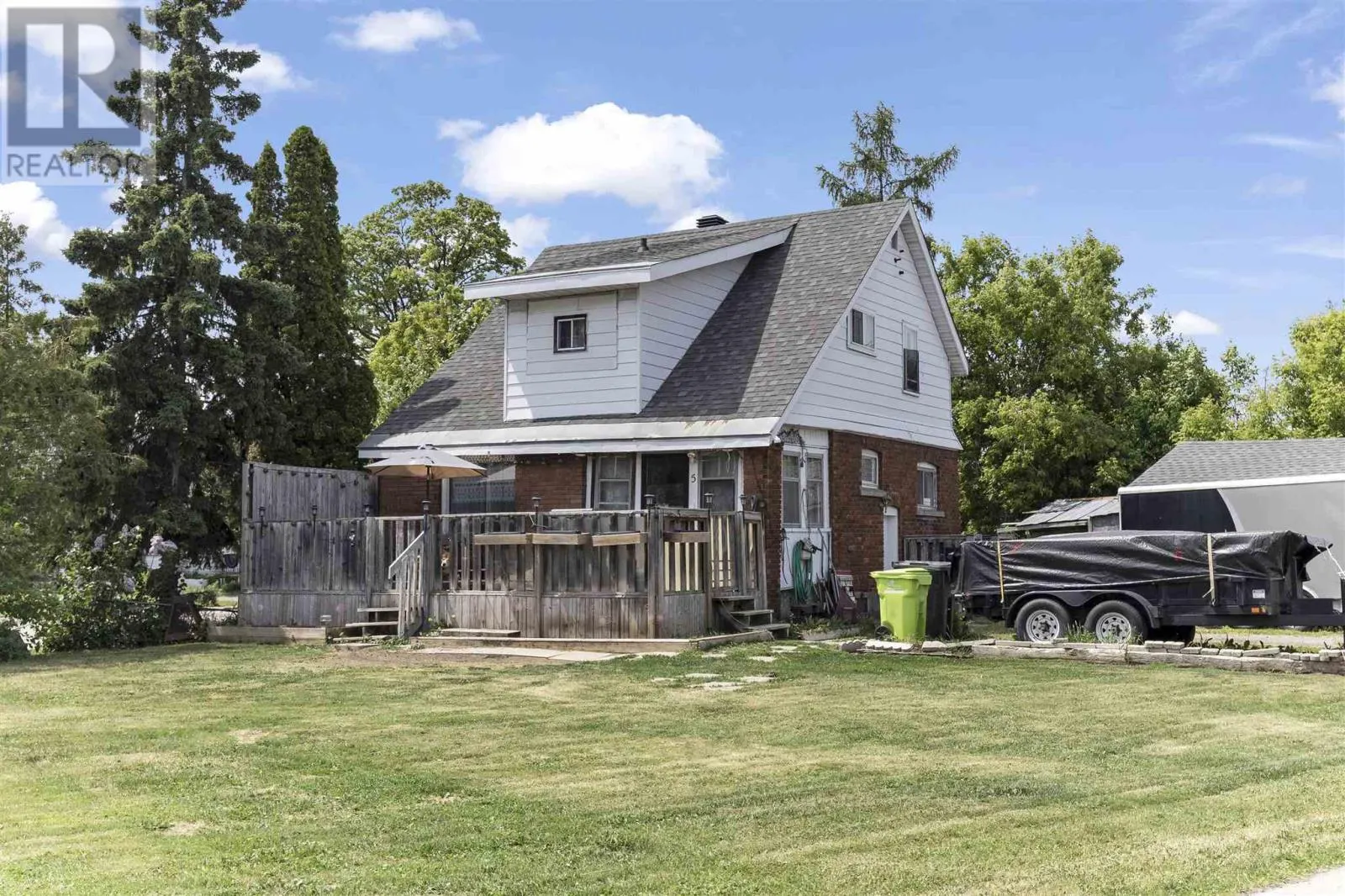 5 Alberta ST