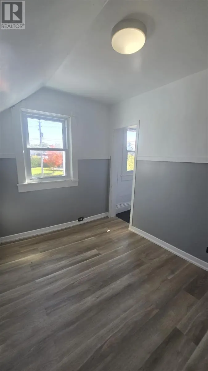 6 Spruce ST