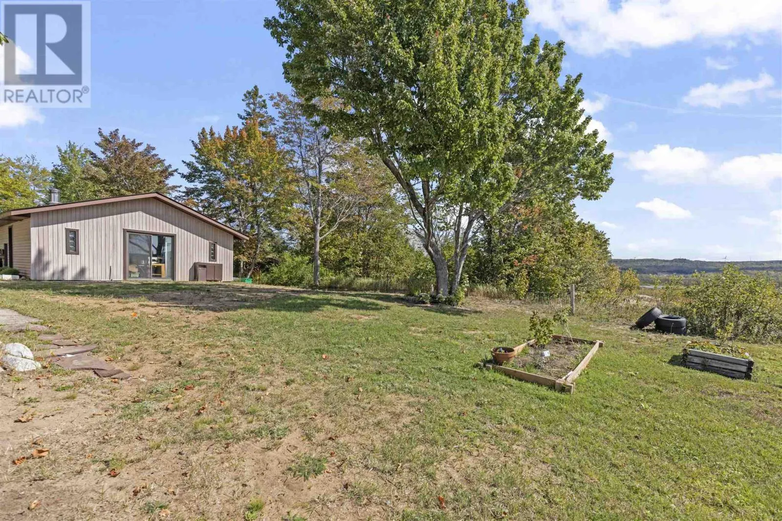 1966 Pineshores RD