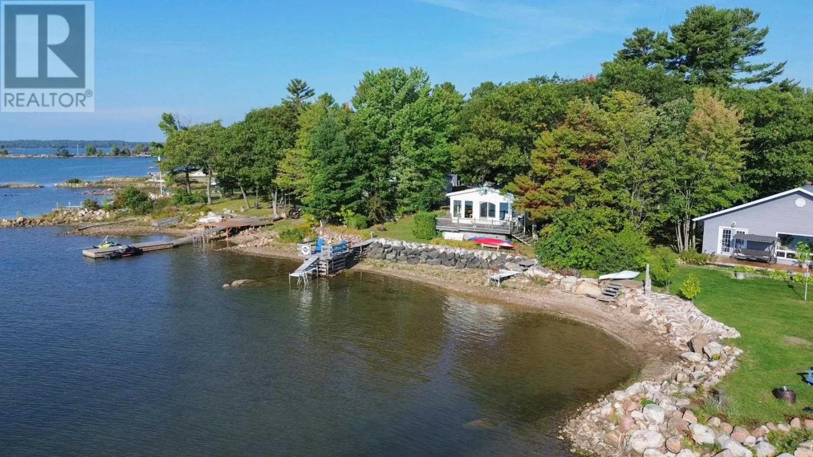 647B Lakeshore DR
