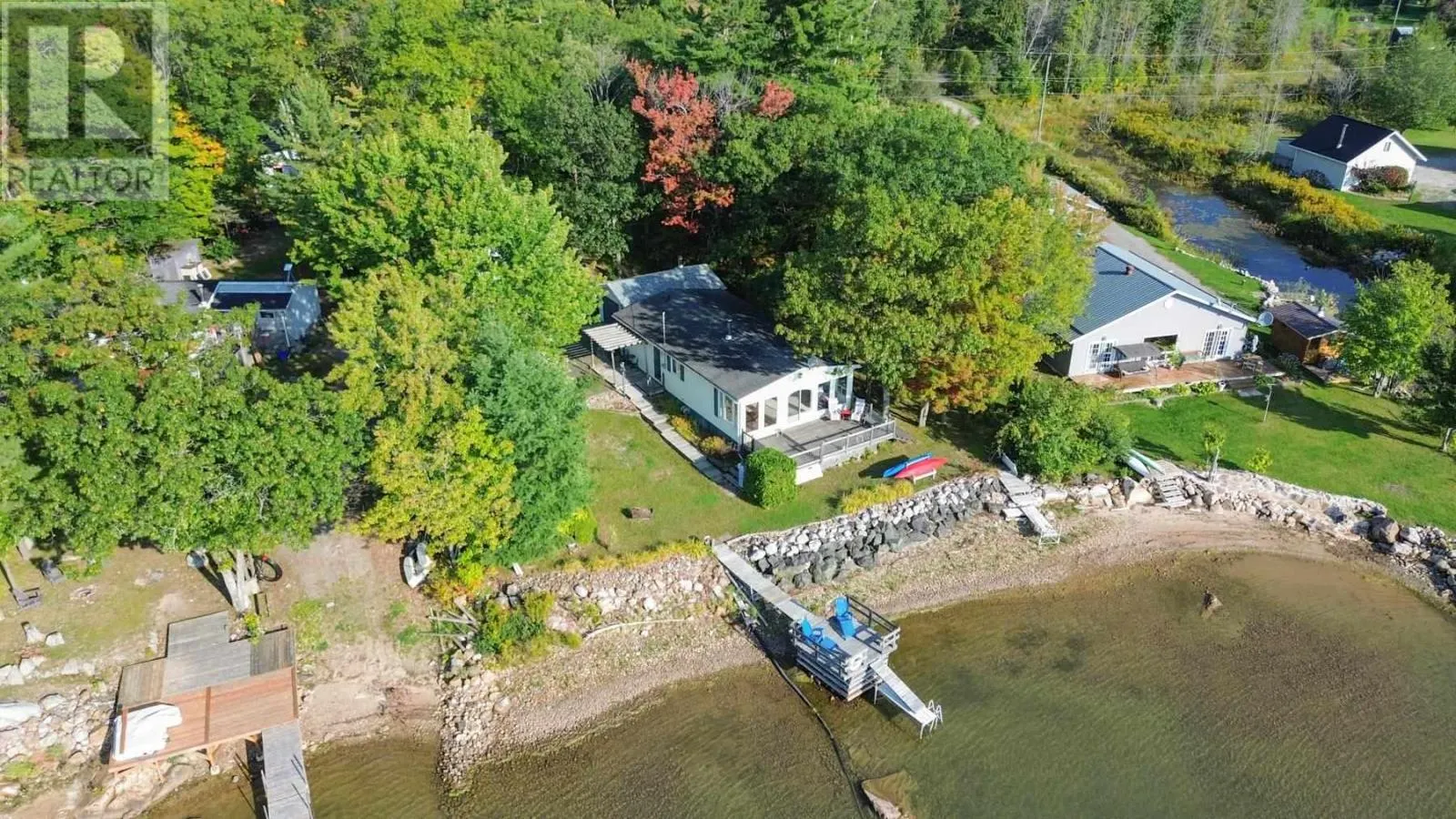 647B Lakeshore DR