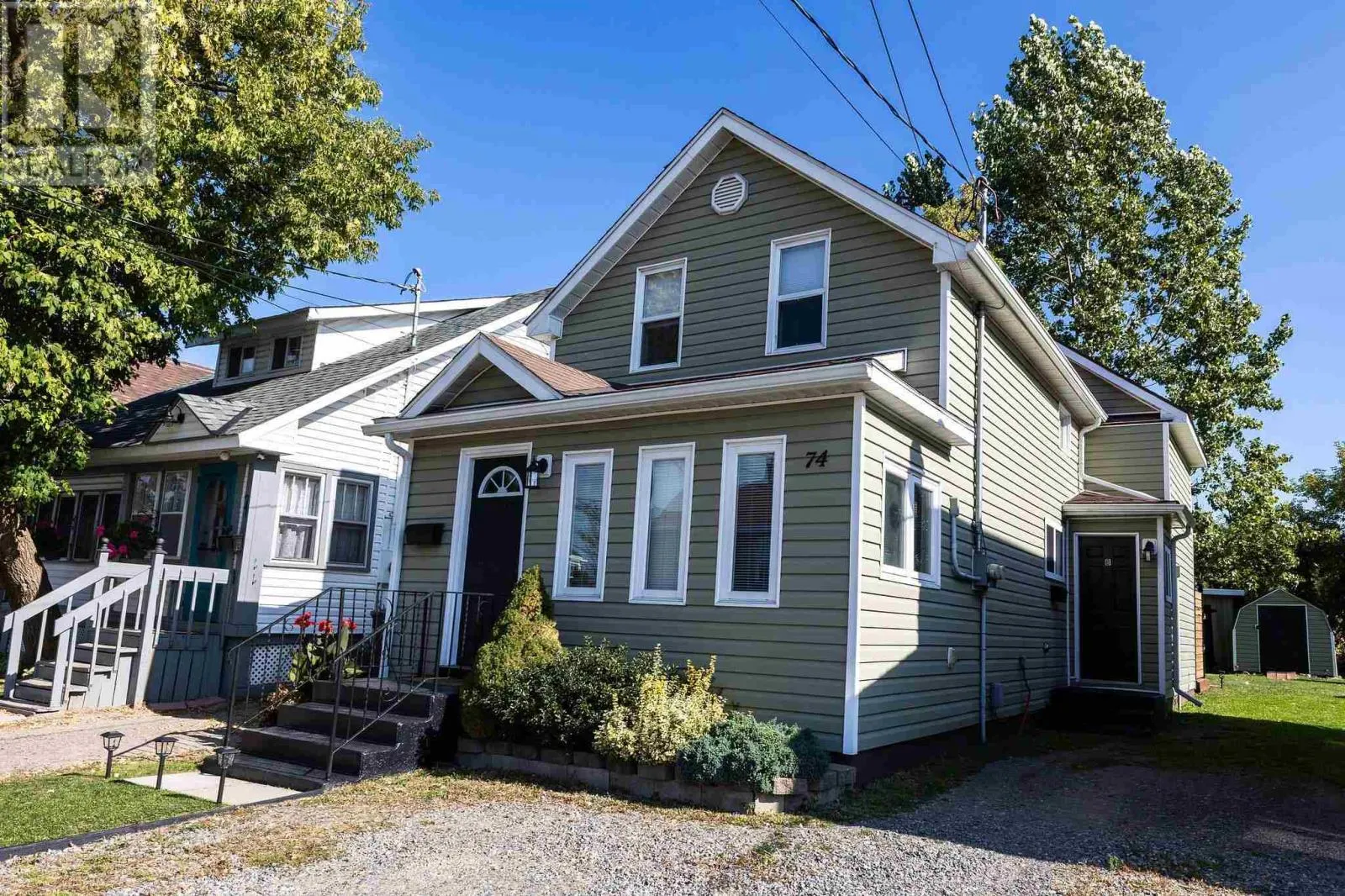 74 London ST
