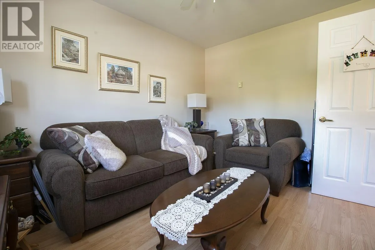 33 Breton RD