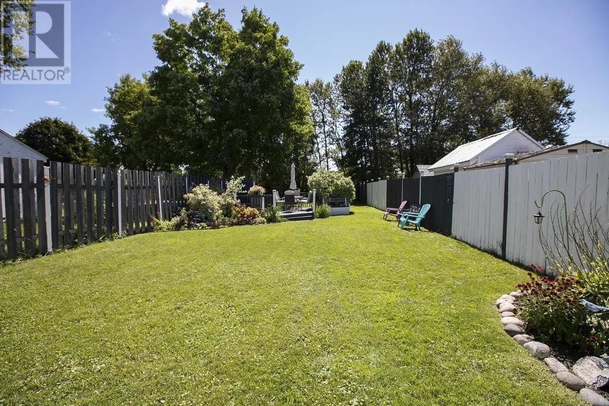 33 Breton RD