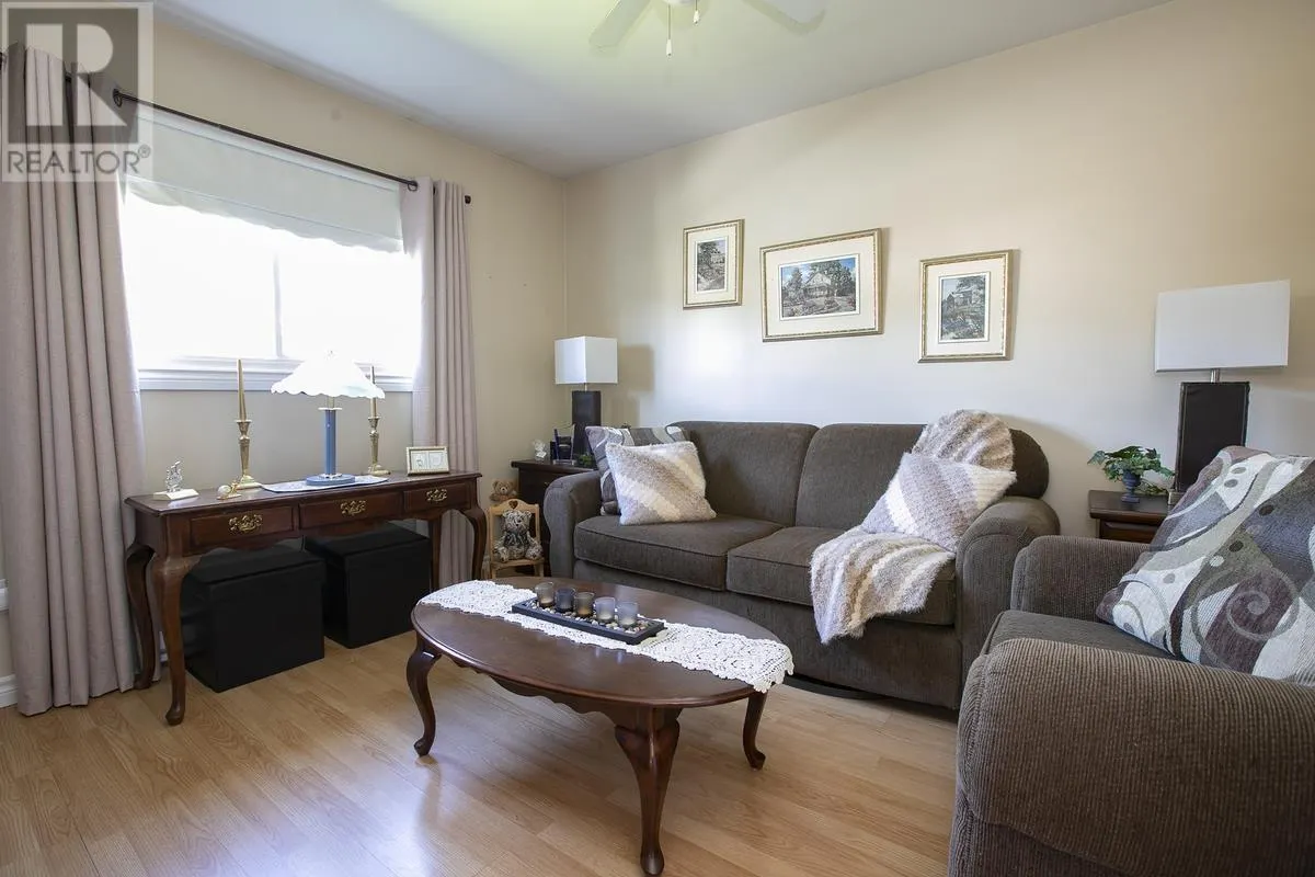 33 Breton RD
