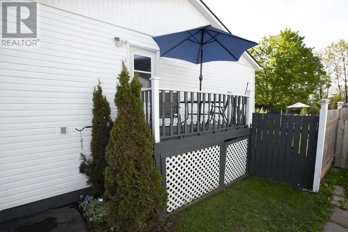 33 Breton RD