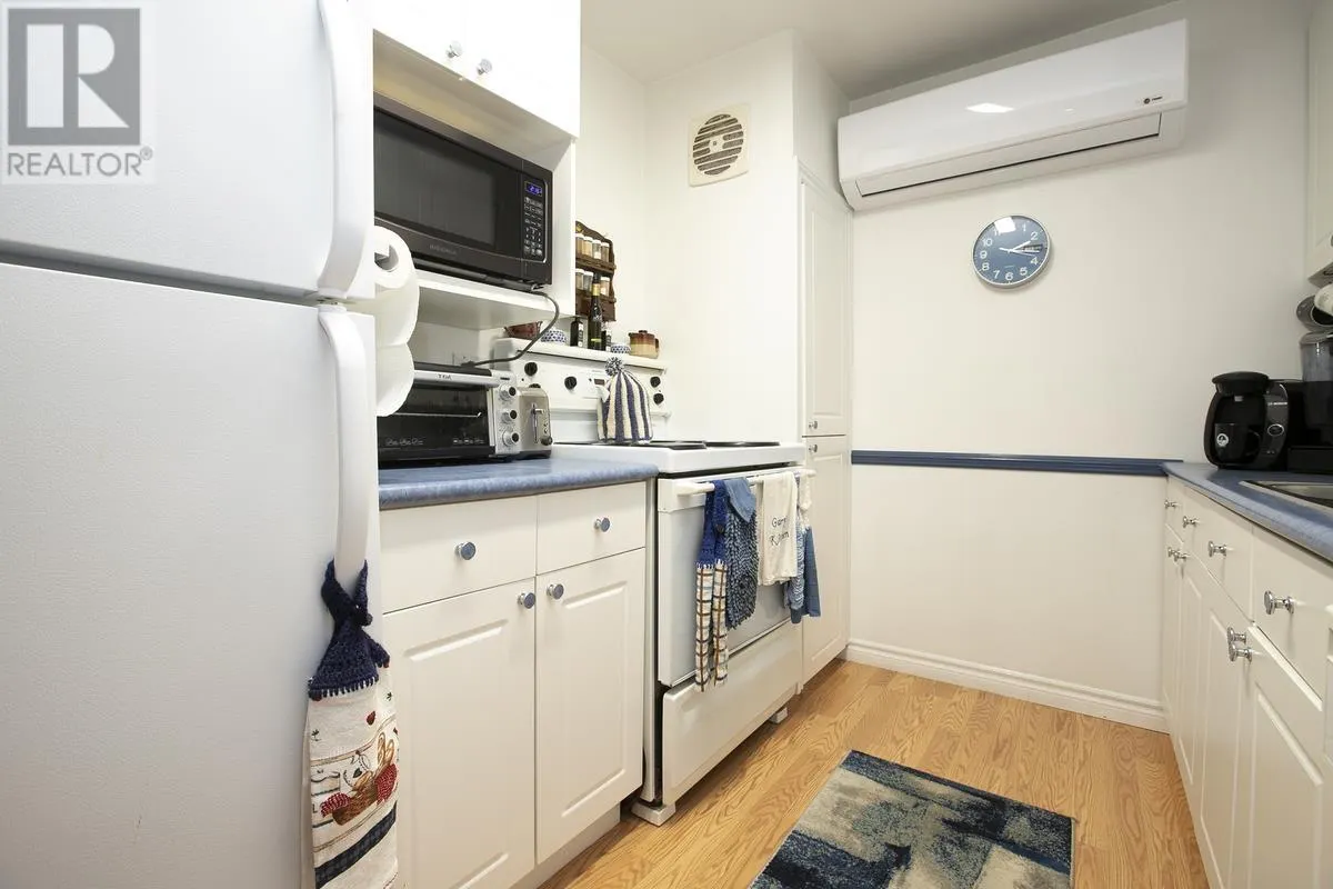 33 Breton RD
