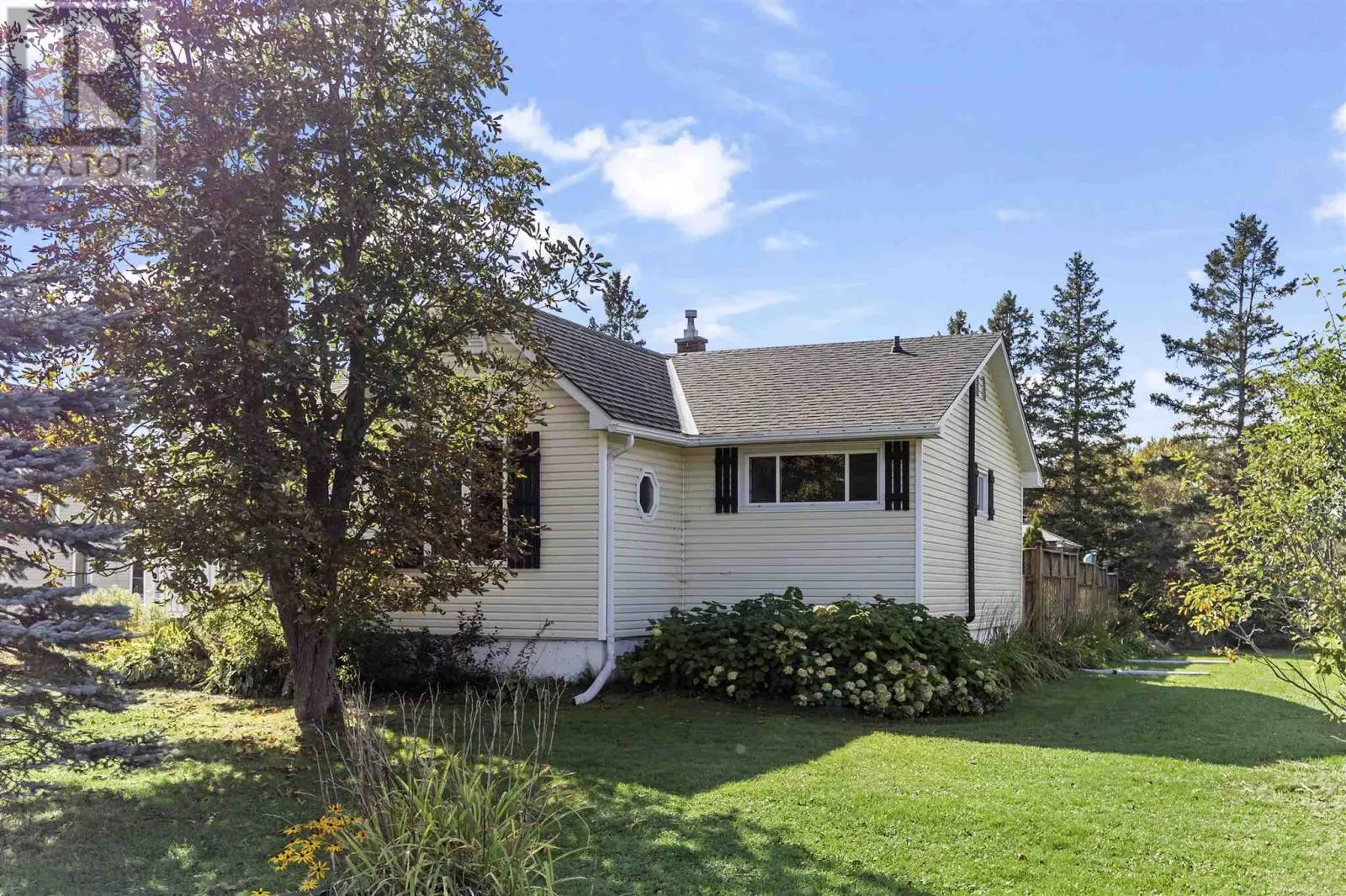 829 Goulais AVE