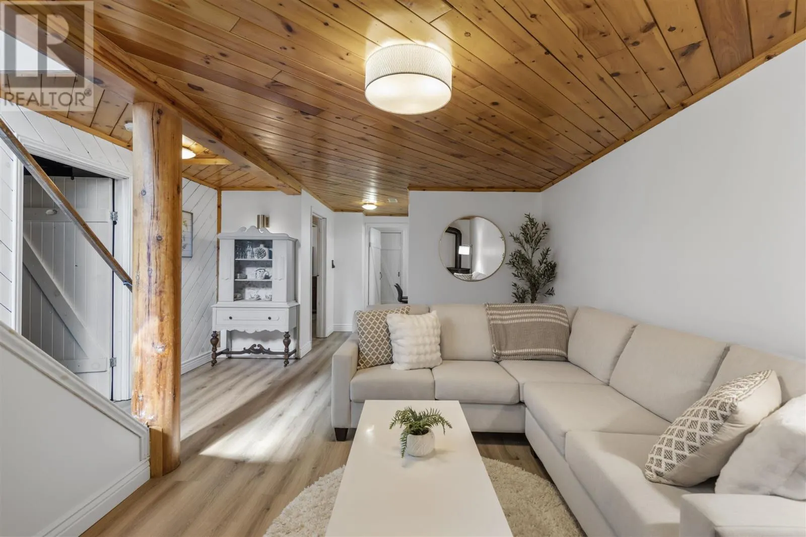 829 Goulais AVE