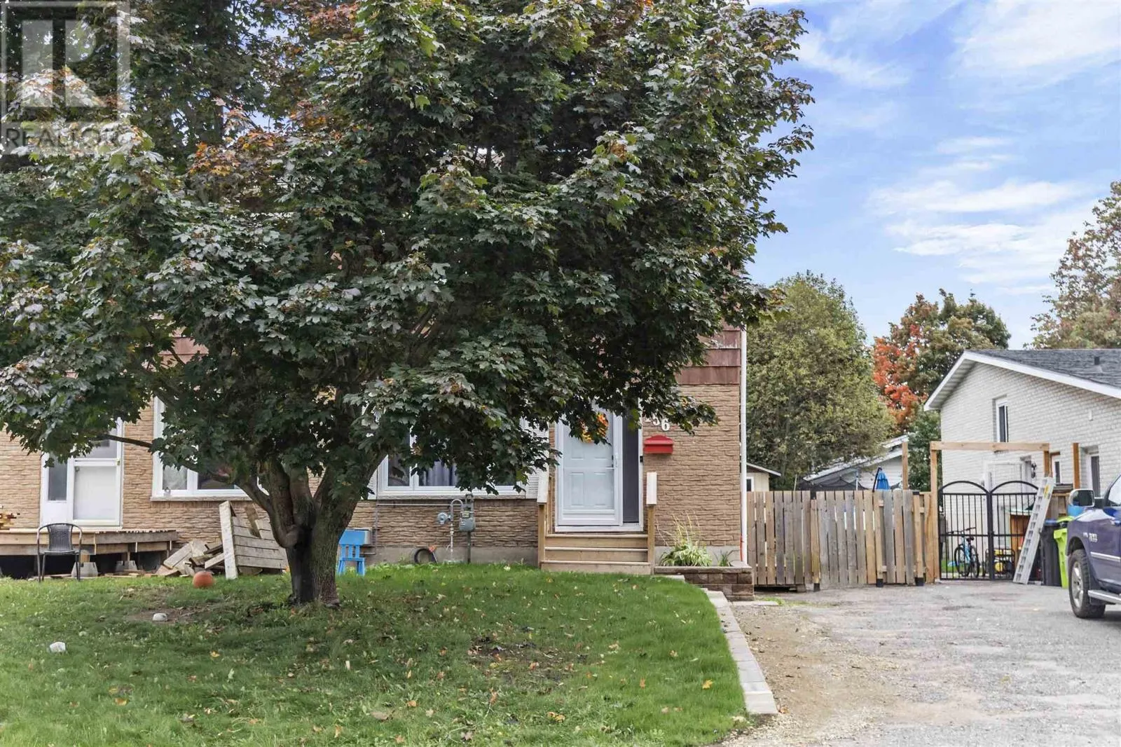 156 Sutton PL