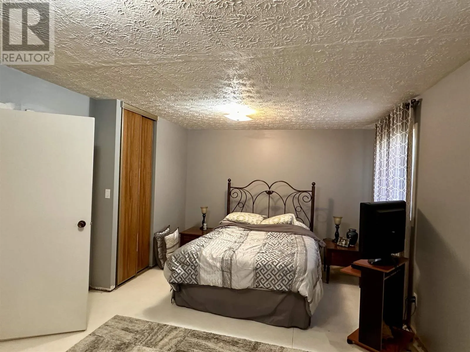 19 Hergott AVE