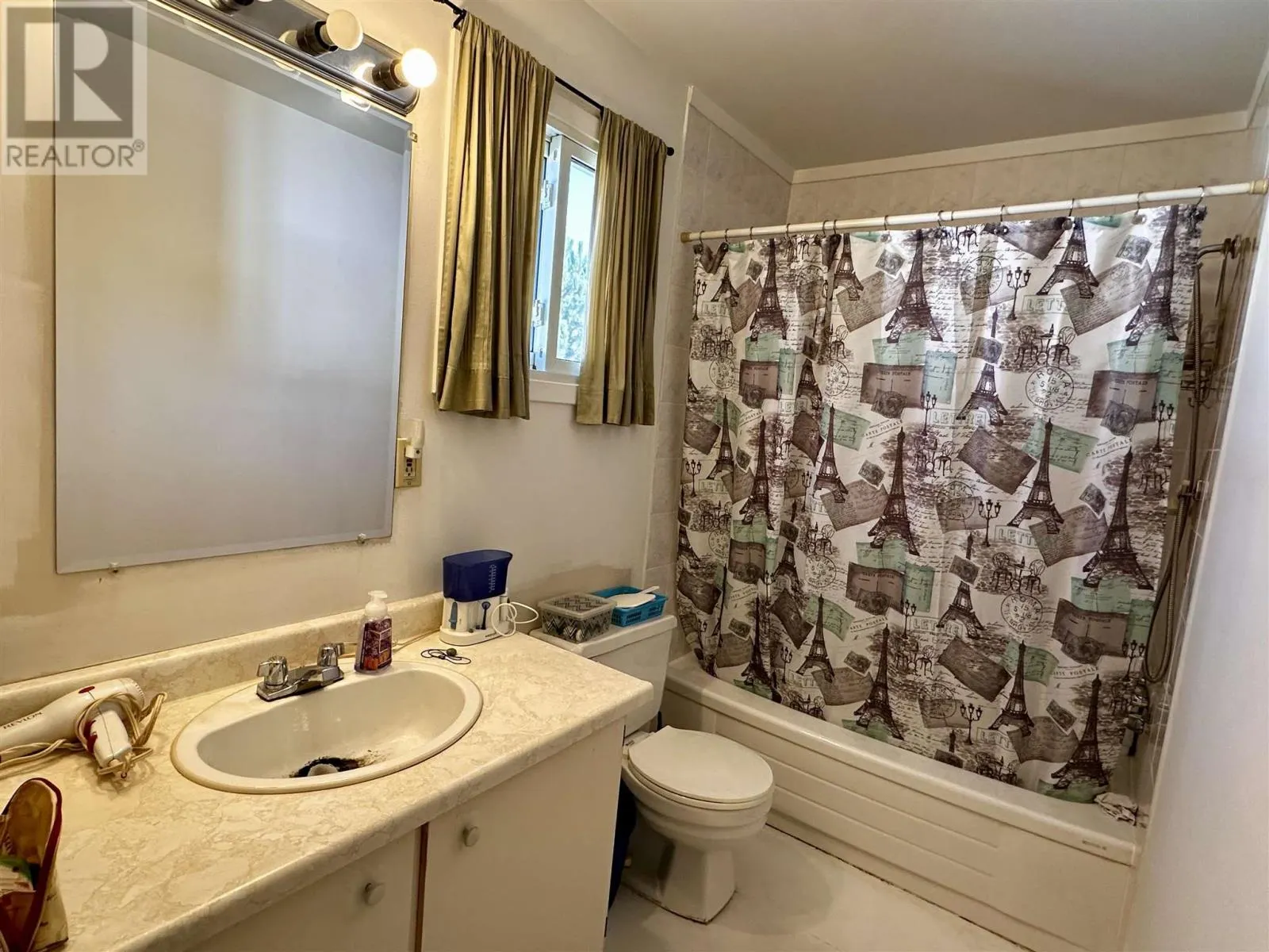 19 Hergott AVE