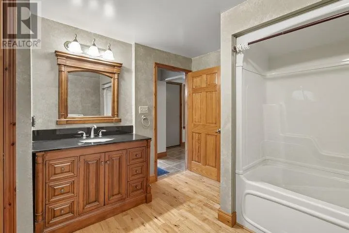 417 Granary Lake RD