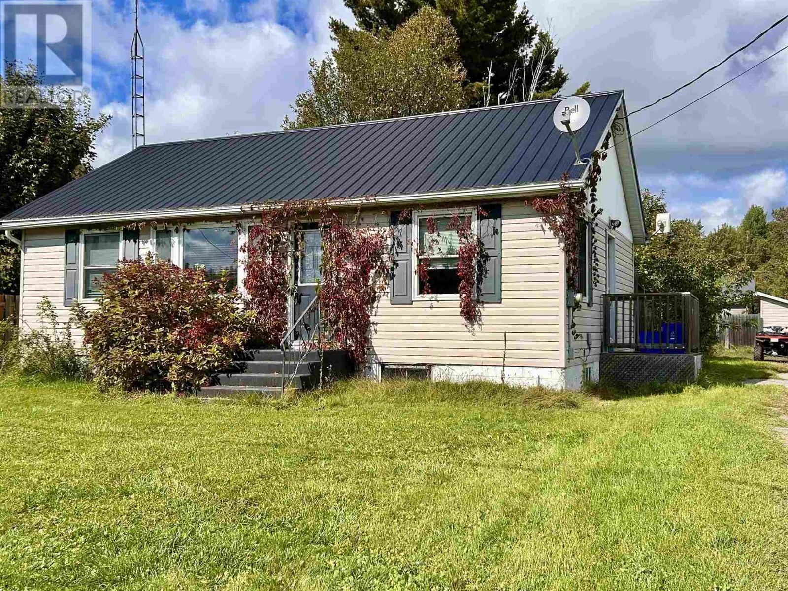 16 Desbarats ST