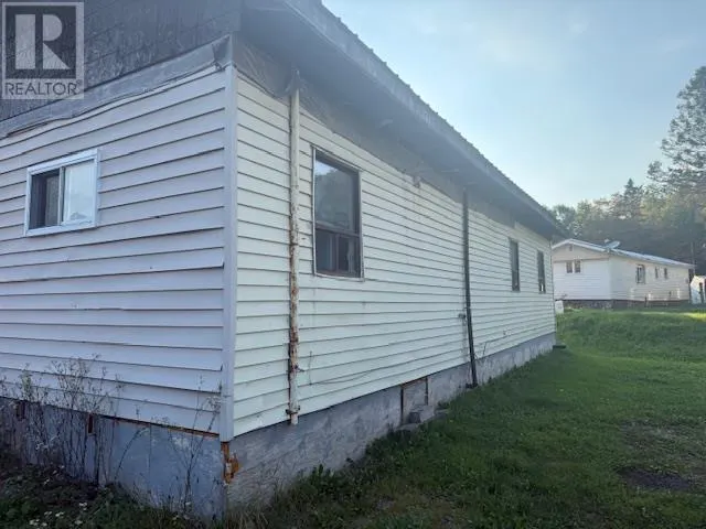 15 Fisher RD