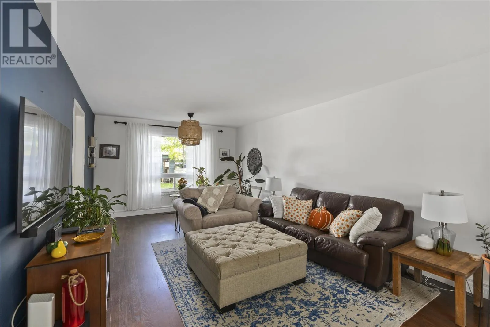 250 Carlbert ST