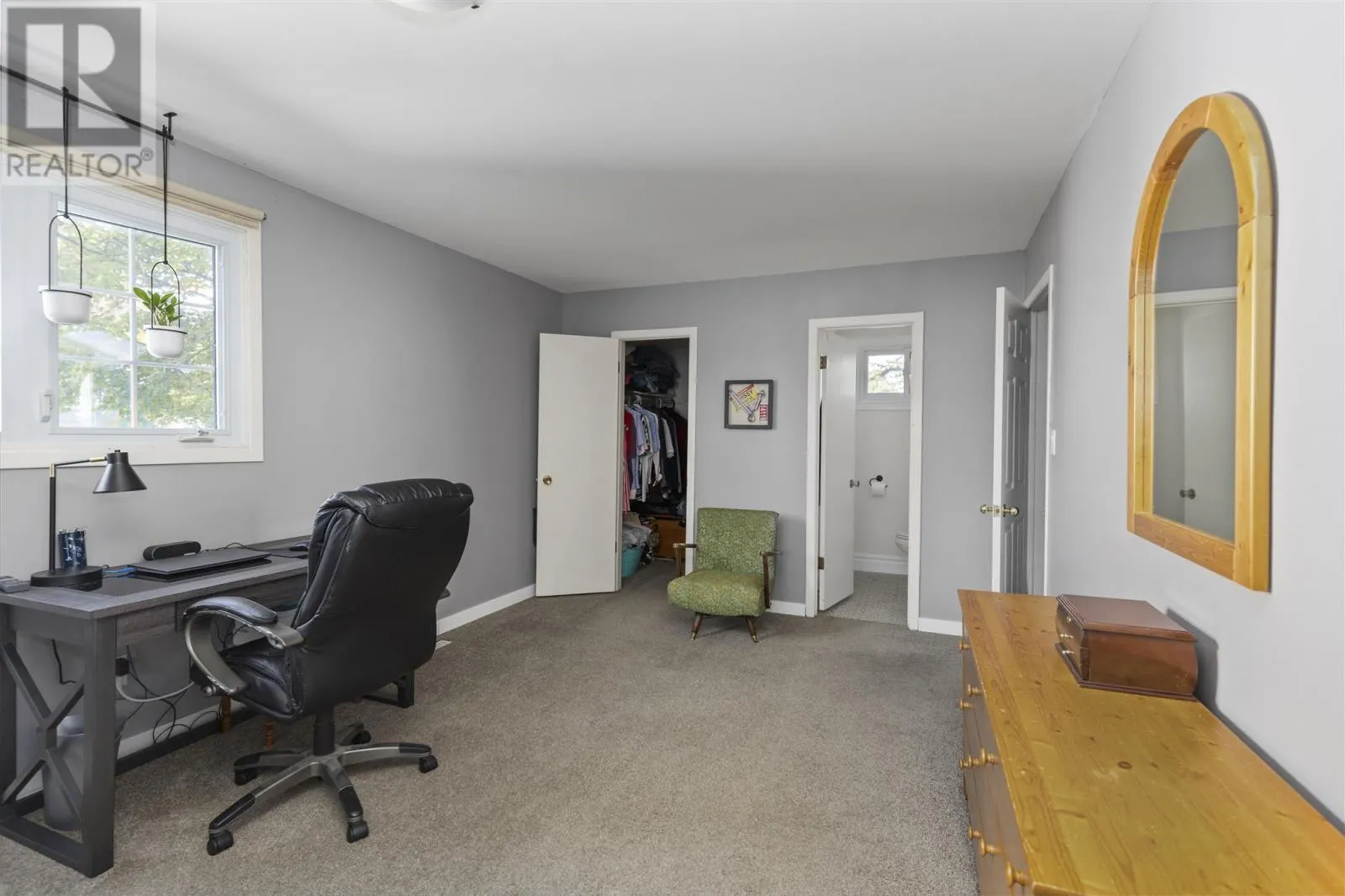 250 Carlbert ST