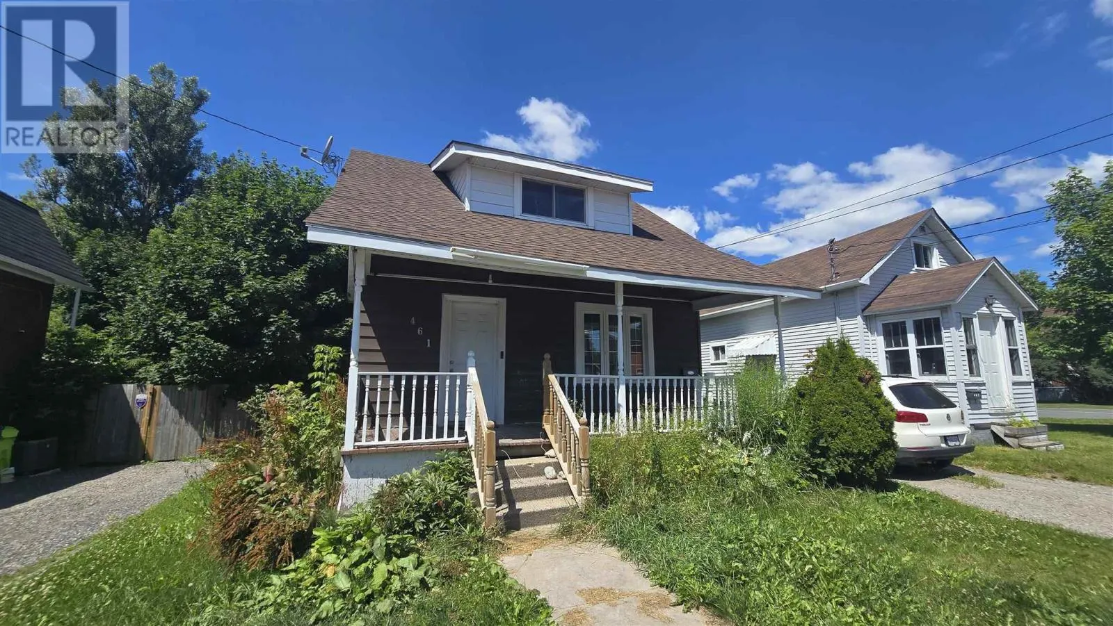 461 John ST