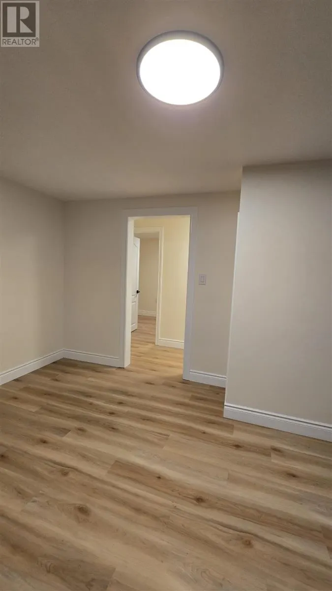 42 Knox AVE