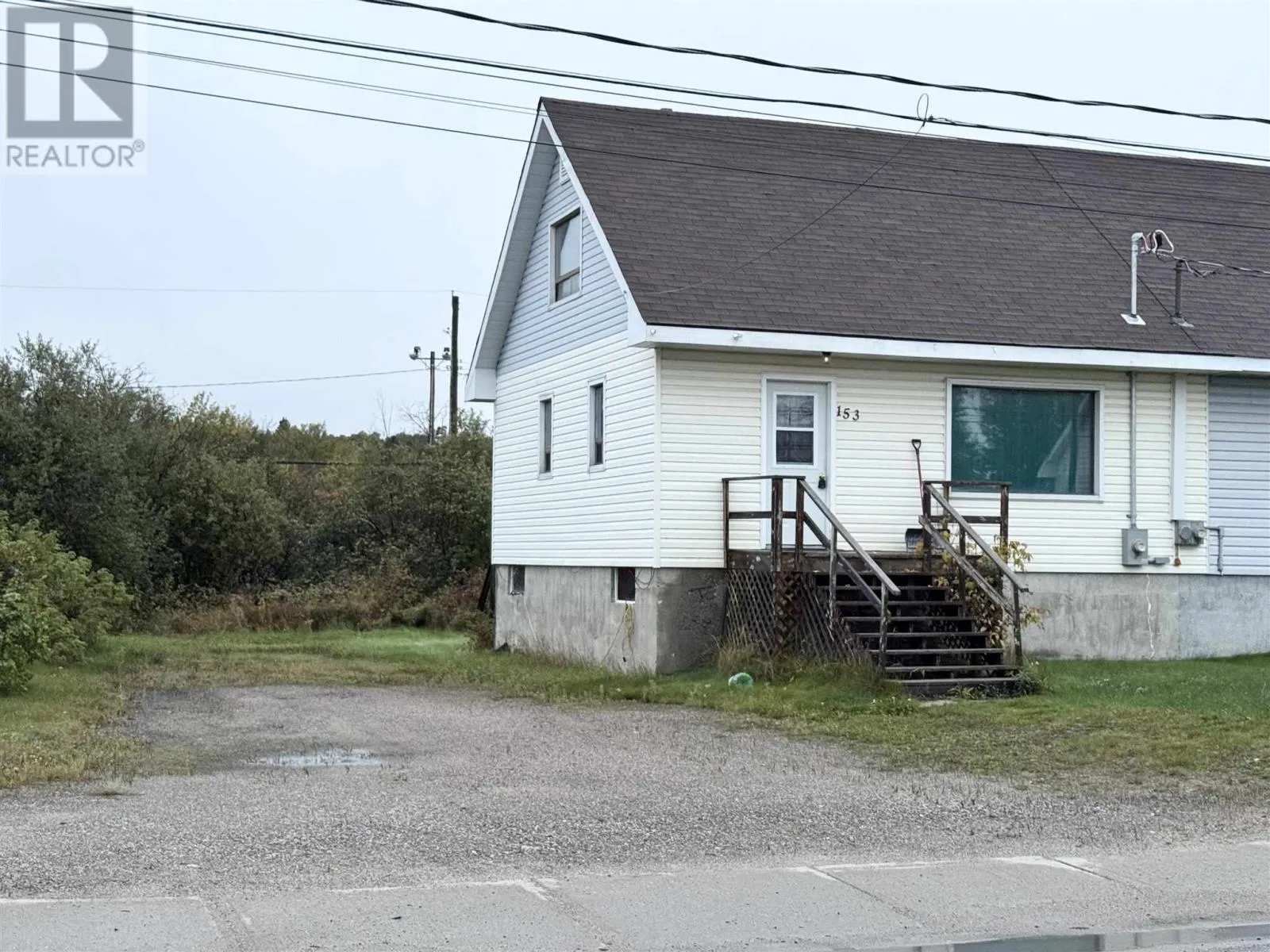 153 Monk ST
