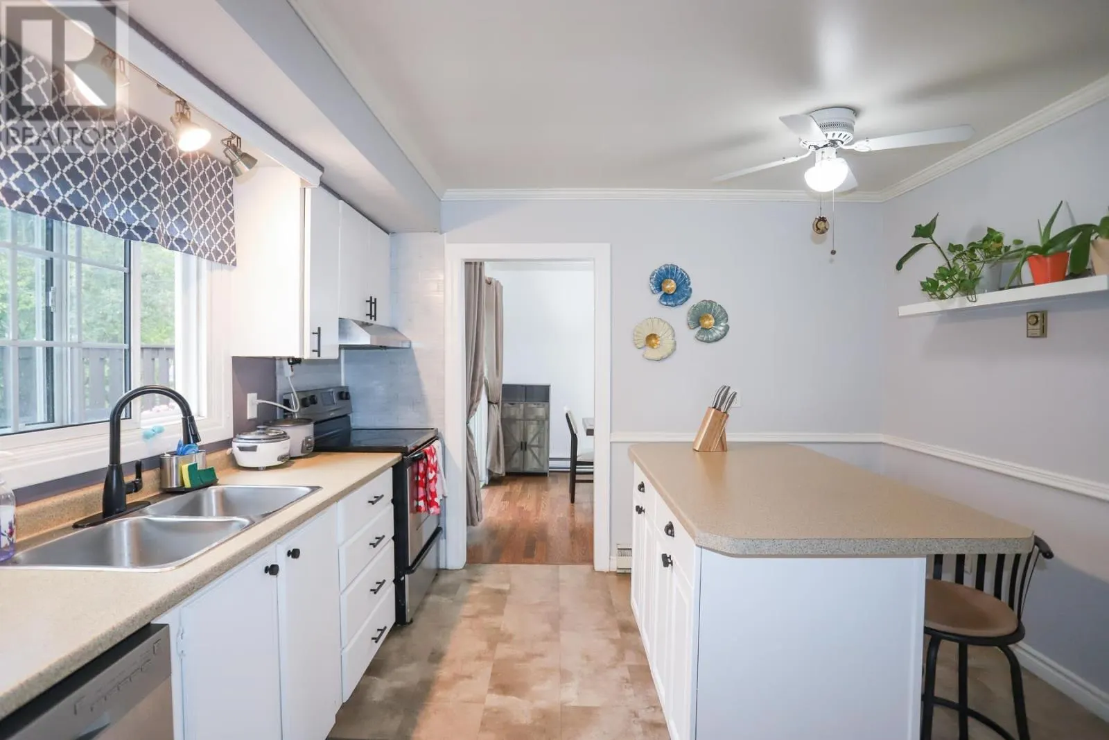 118 Plaintree DR