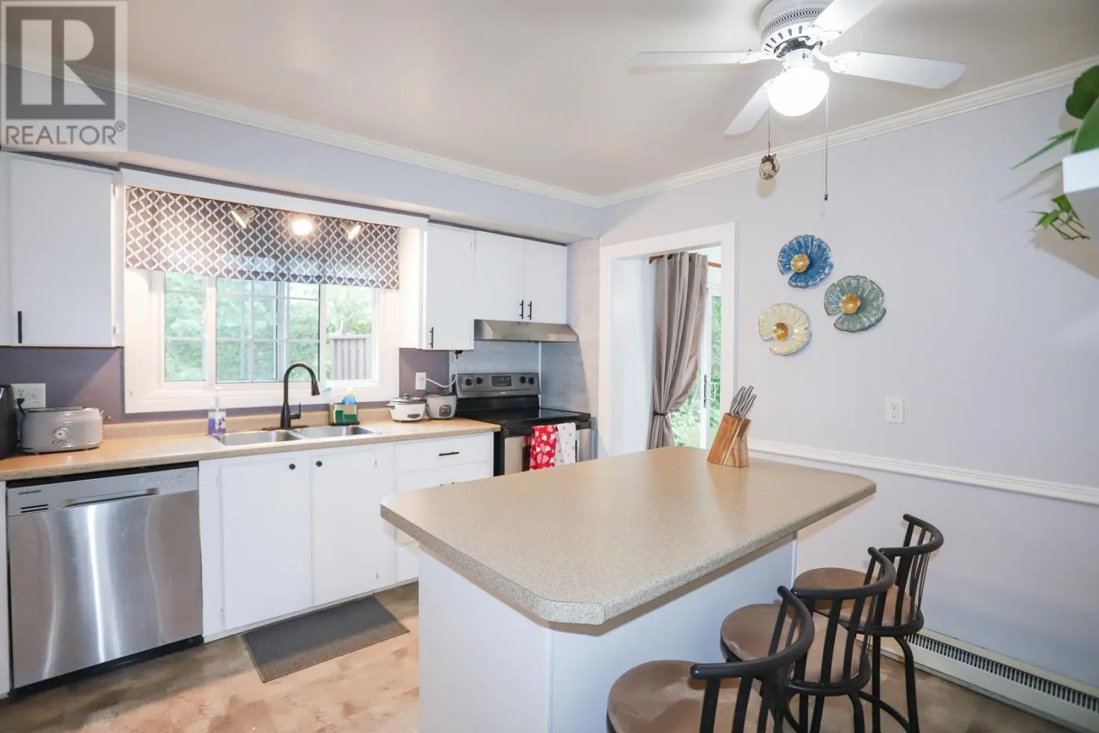 118 Plaintree DR