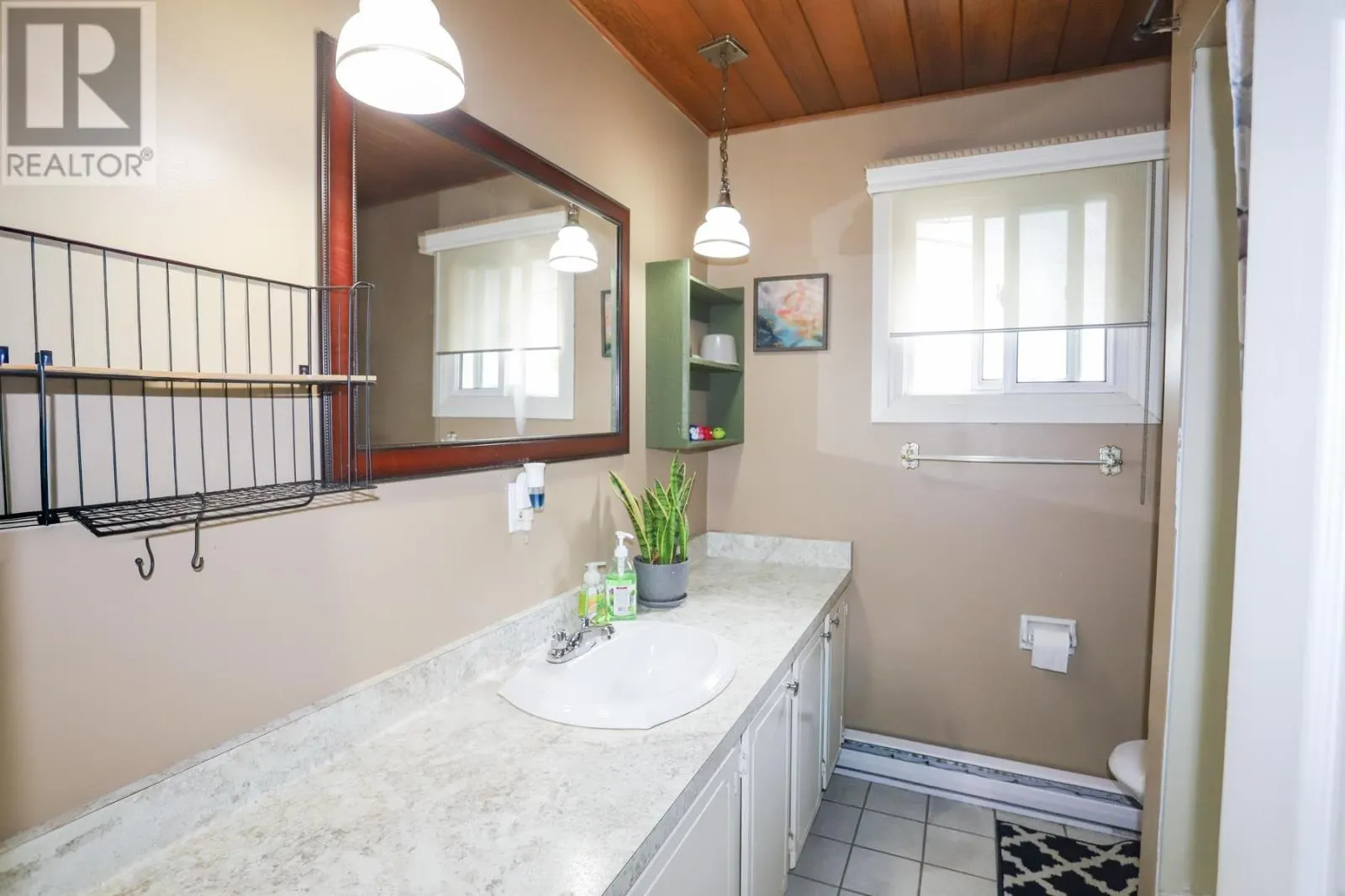 118 Plaintree DR