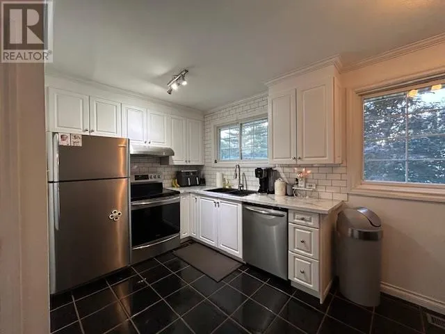270 Dryden AVE