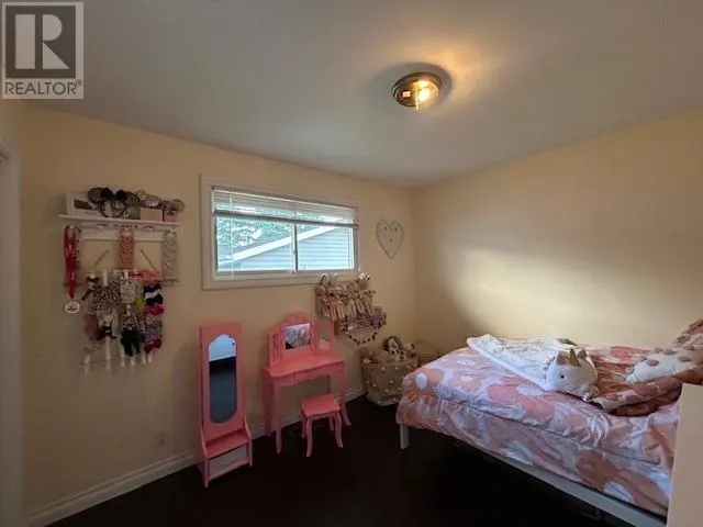 270 Dryden AVE