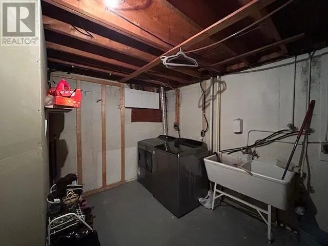 270 Dryden AVE