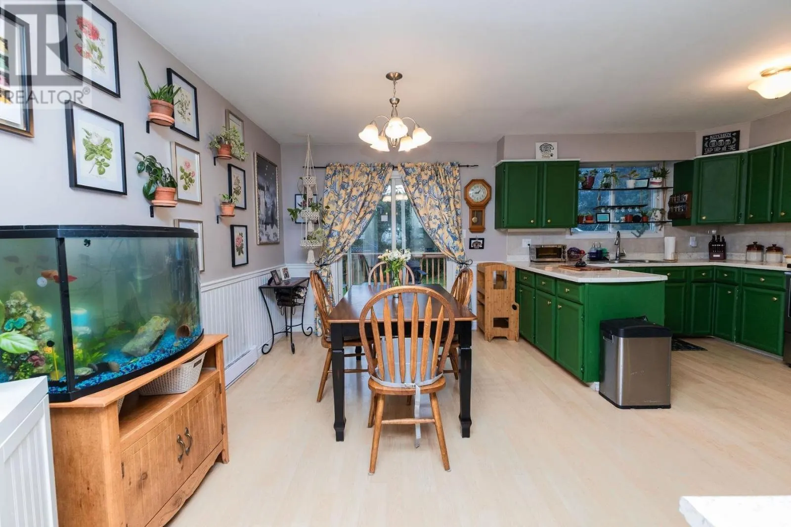 30 Sutton PL