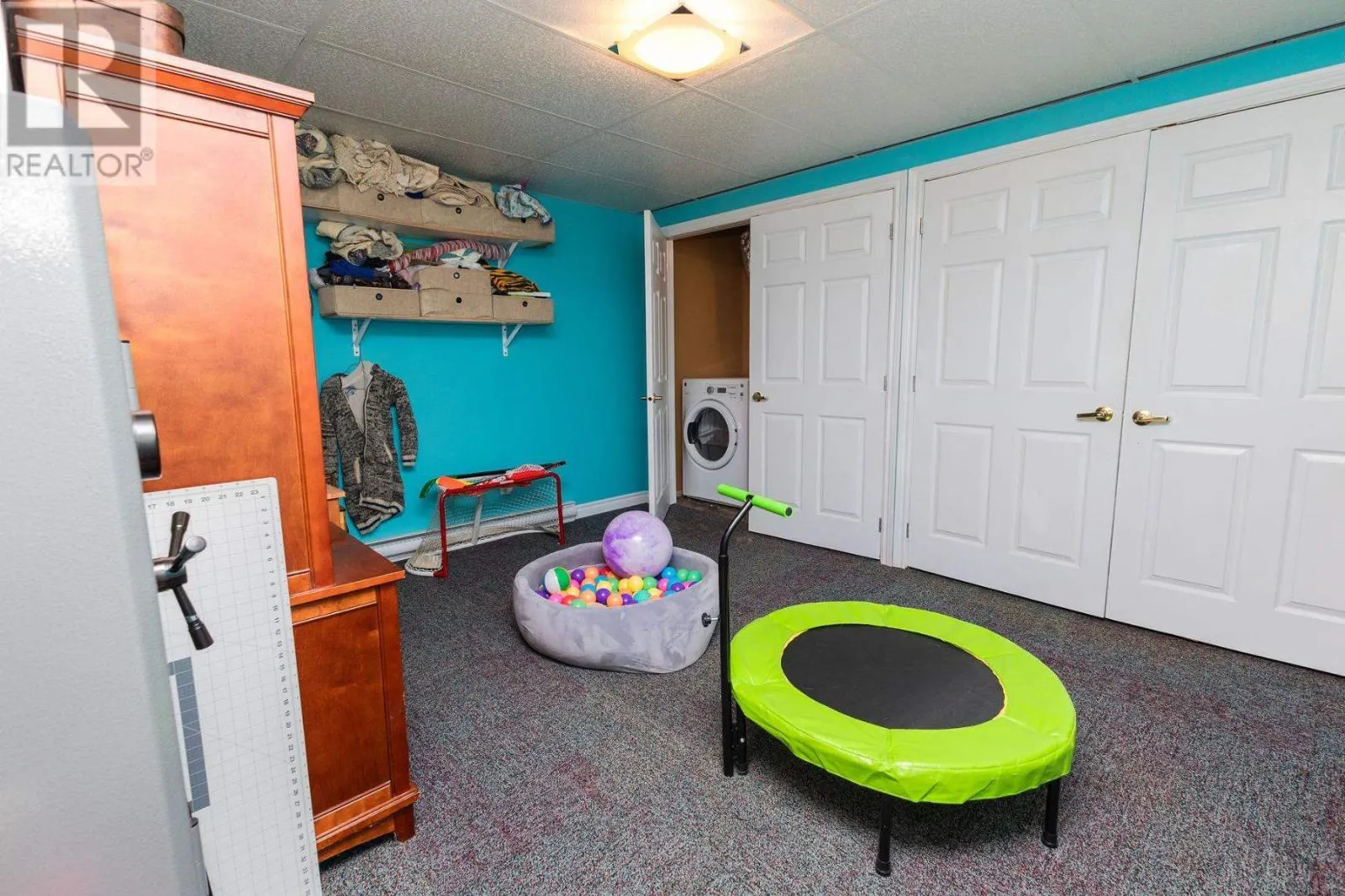 30 Sutton PL