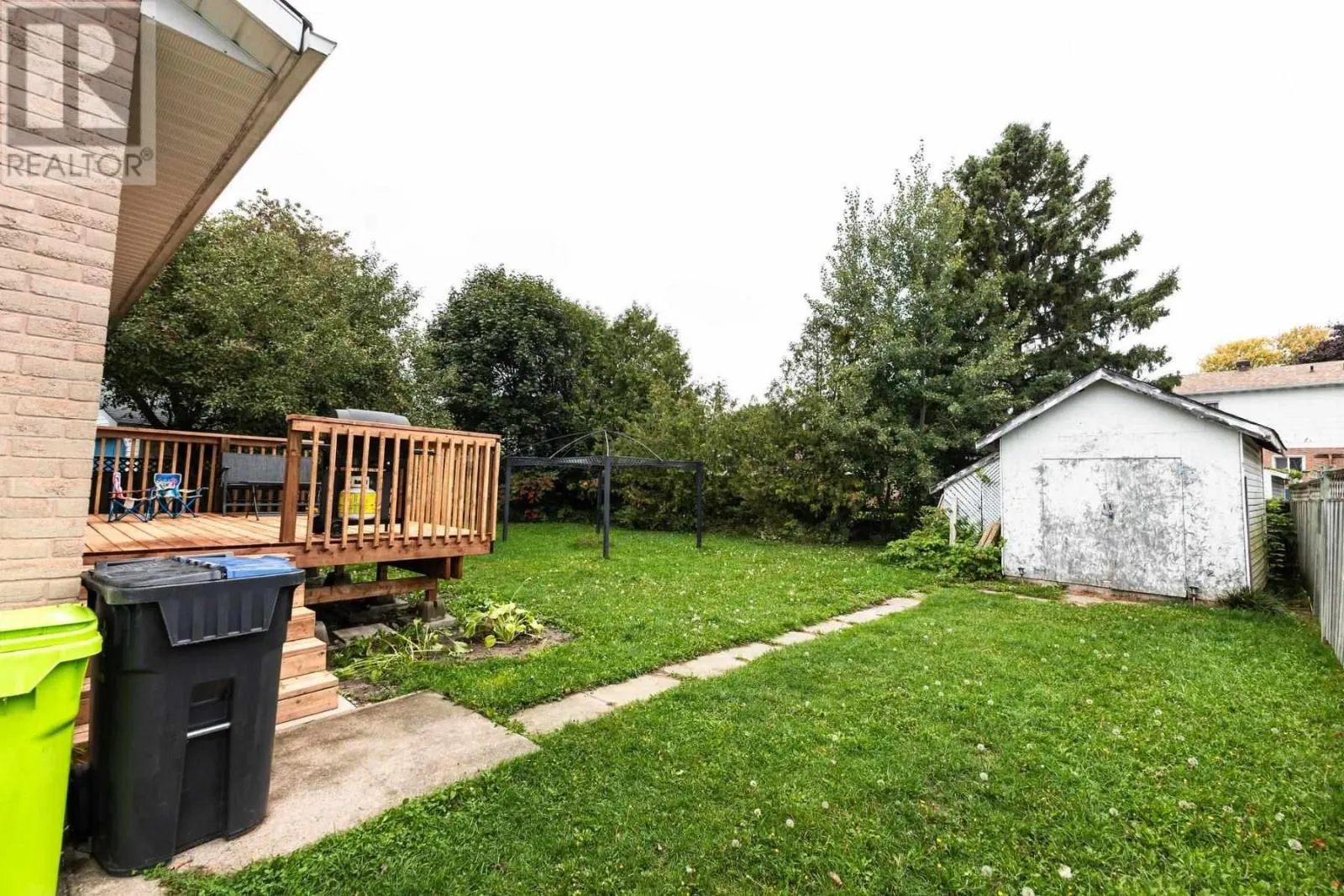 30 Sutton PL