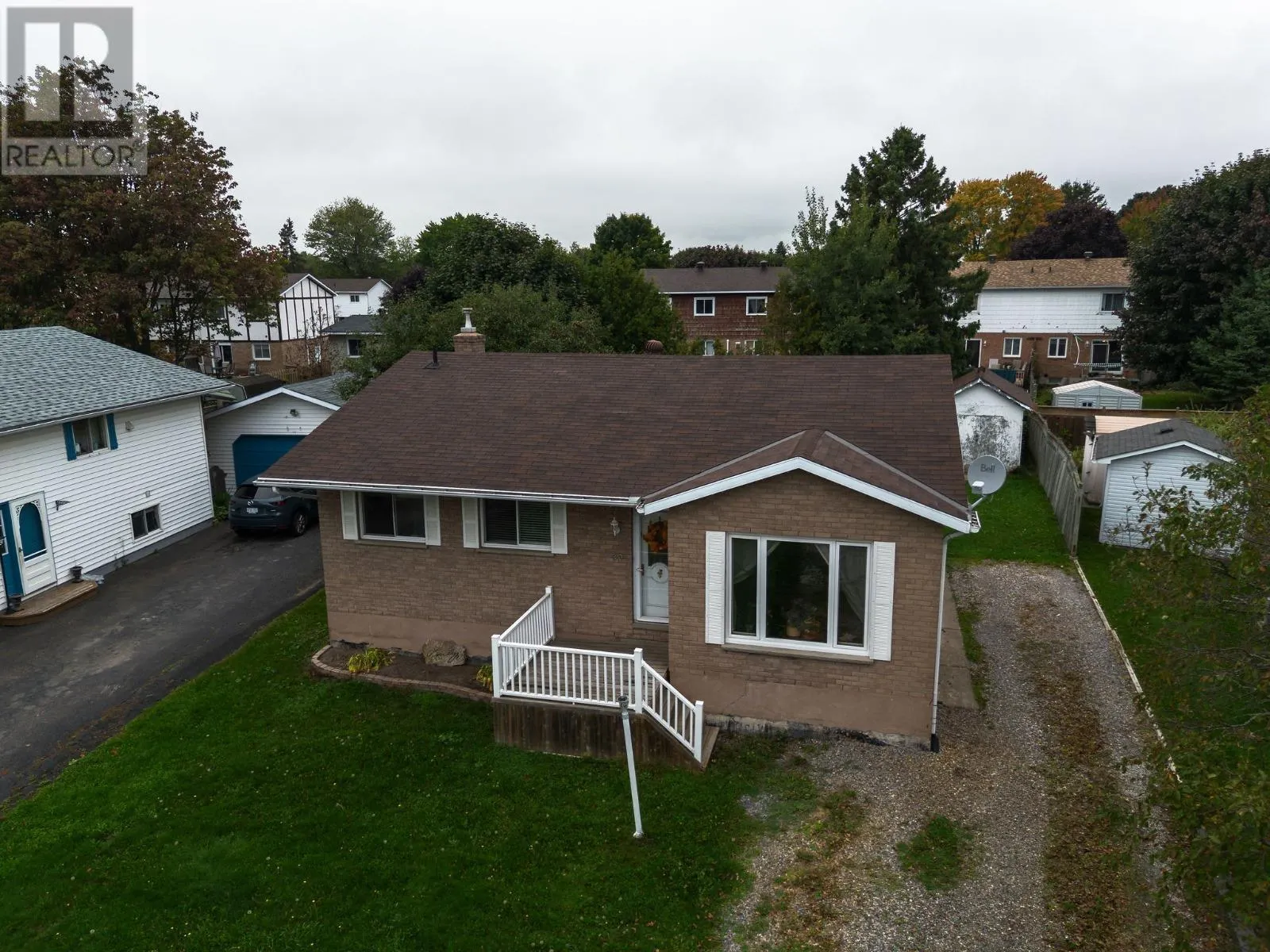 30 Sutton PL