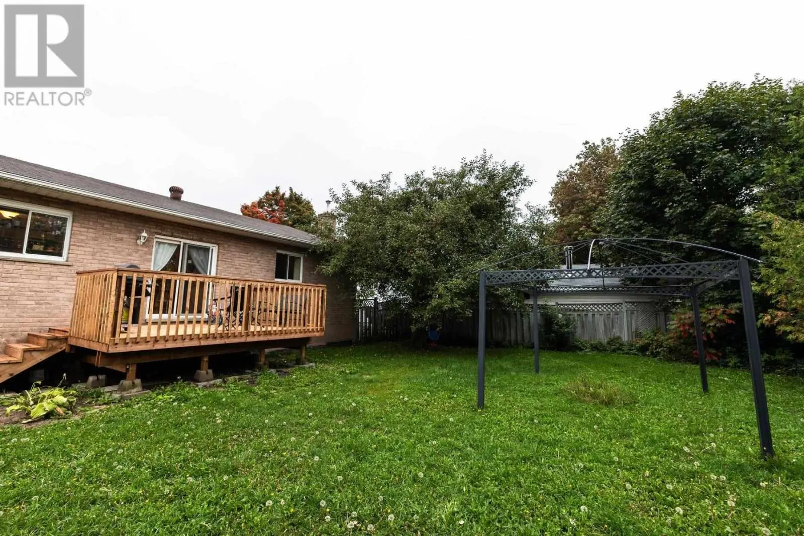 30 Sutton PL