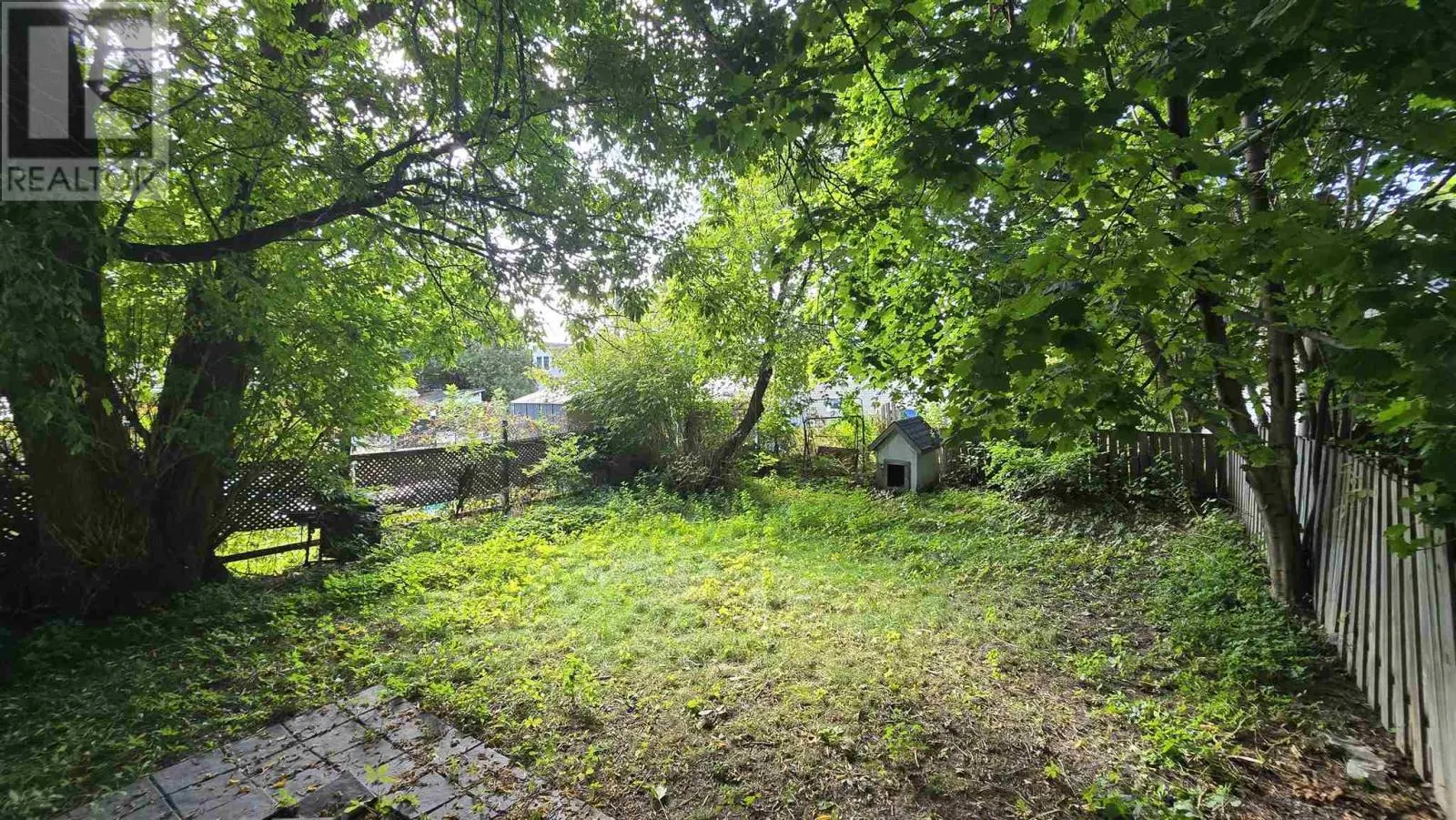 39 Grosvenor AVE