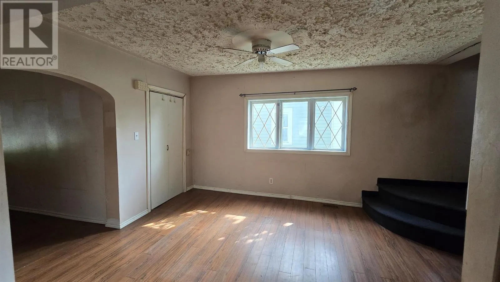 39 Grosvenor AVE