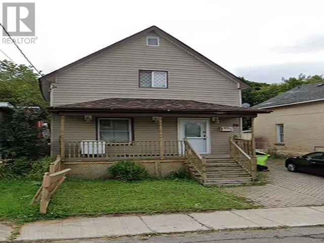 16 Abbott ST