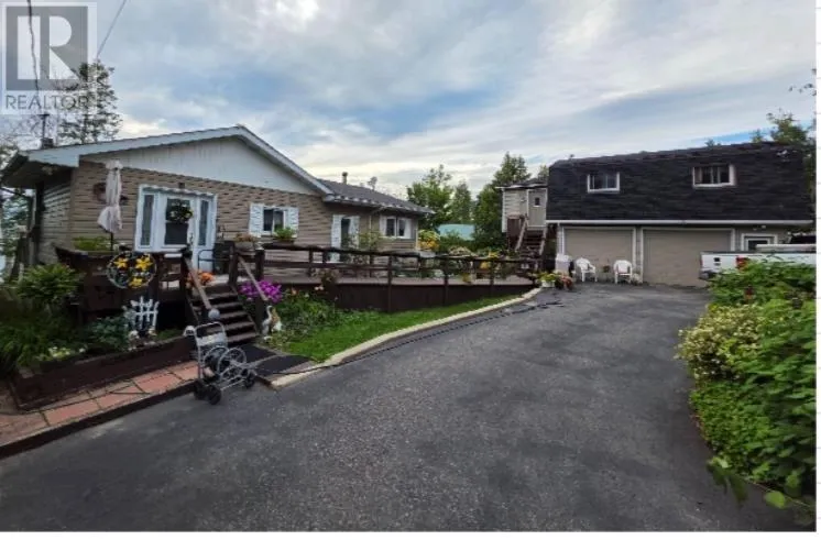 345 Dead End RD