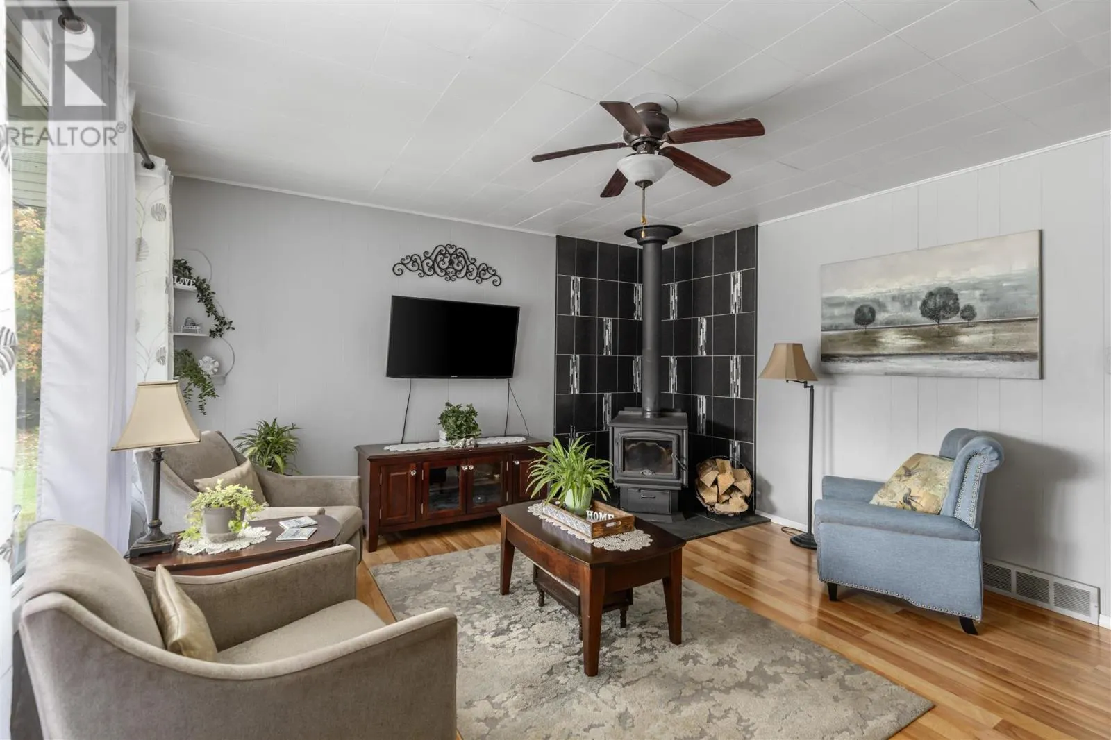 1180 Highway 552 W