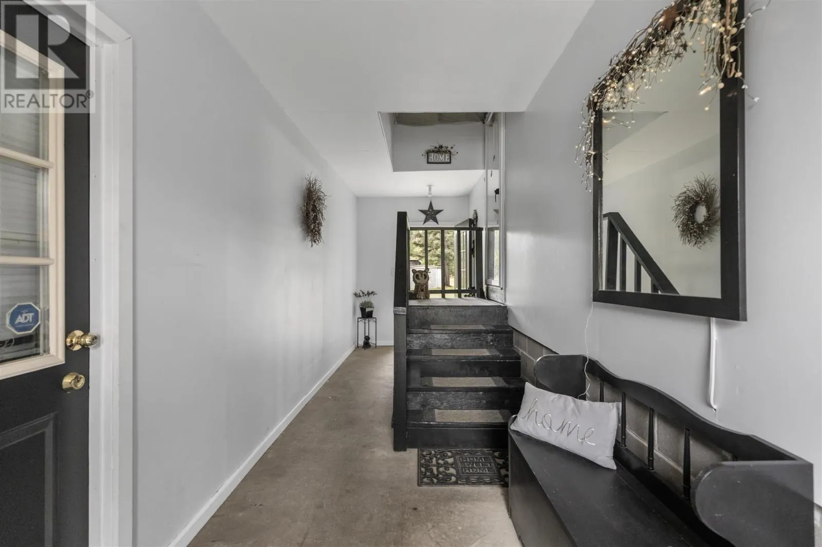 1180 Highway 552 W