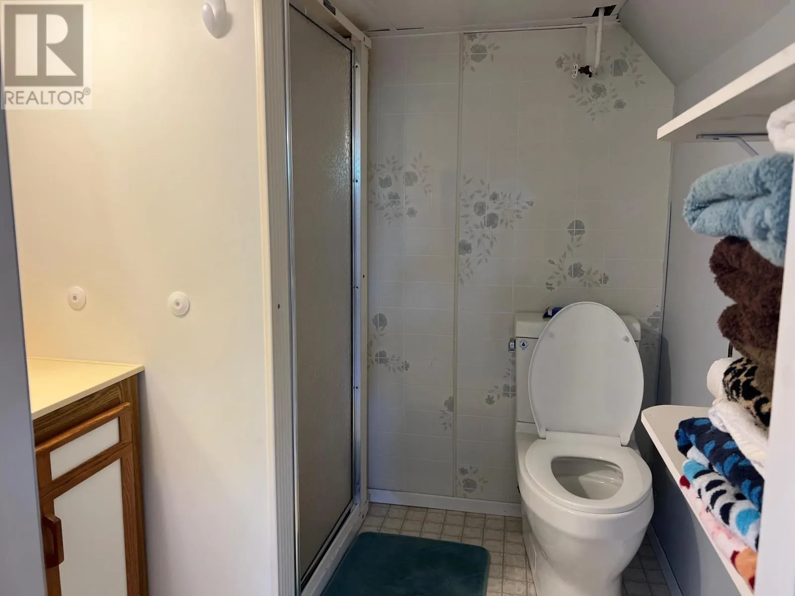 6 West ST