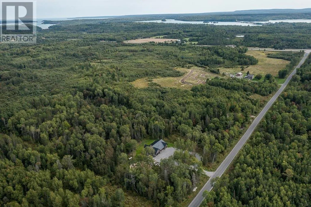 3064 Government RD|Whole package