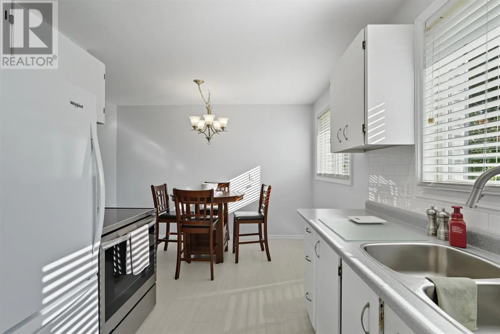 121 Williams ST