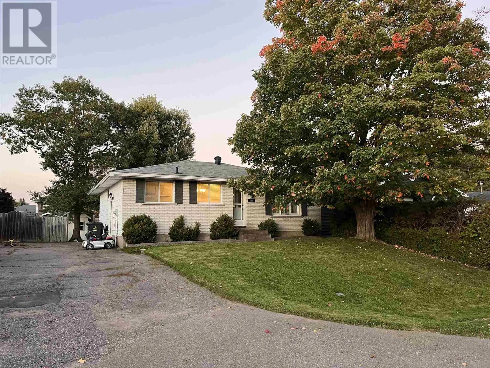 121 Williams ST
